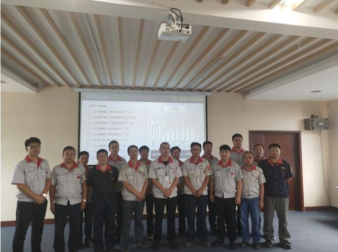 銳意改革 激發(fā)活力 回歸產(chǎn)品 強(qiáng)本固基 為迎接華翔集團(tuán)新一輪騰飛，打造世界華翔而不懈奮斗！---記華翔集團(tuán)制造平臺成立大會