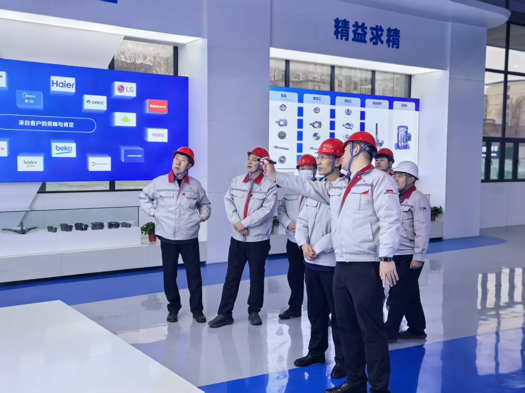 臨汾市委常委、洪洞縣委書記張晉偉深入華翔洪洞智能科技產(chǎn)業(yè)園調研